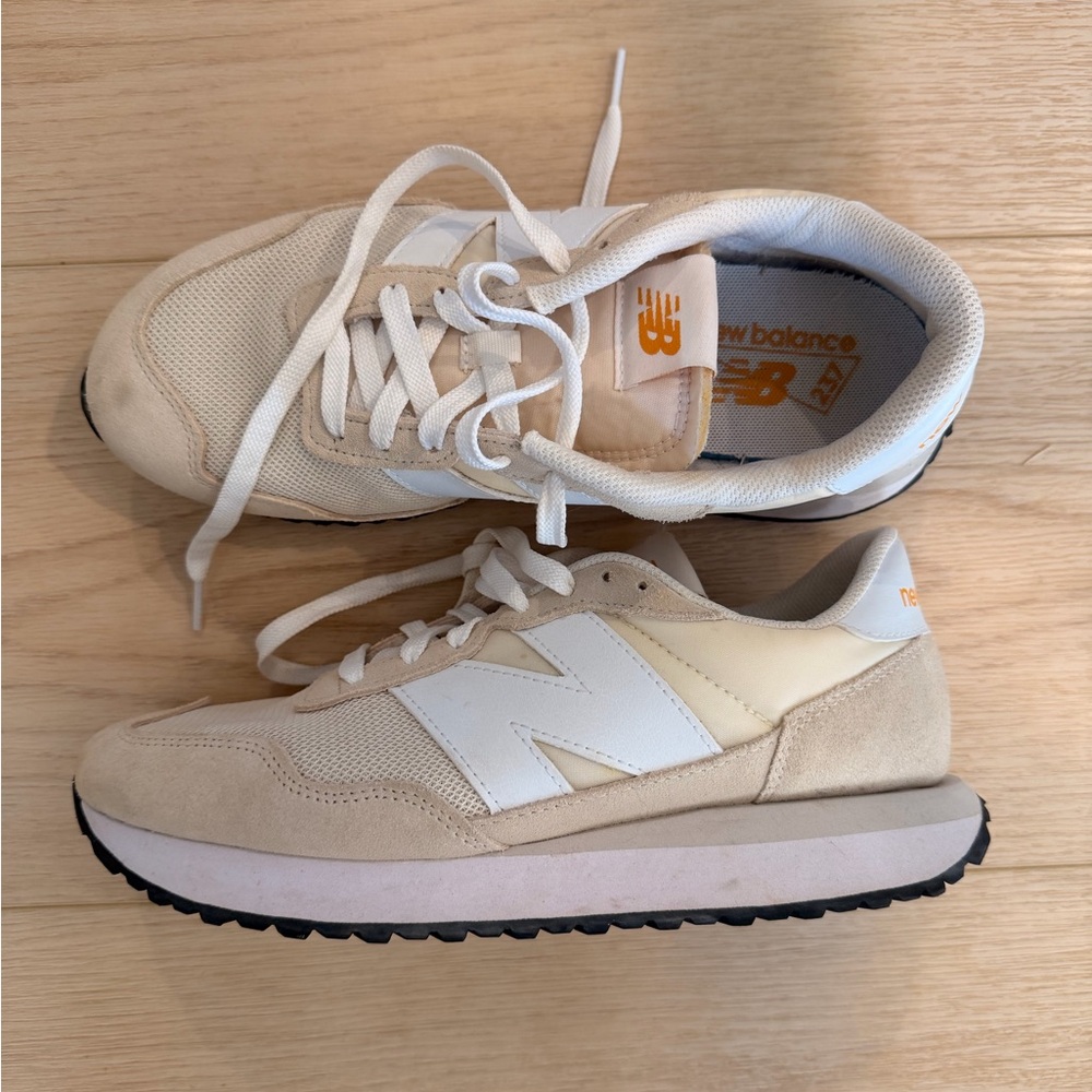 New Balance 237 “The Intelligent Choice” Sneakers – Women’s 10 – Cream/Tan – EUC